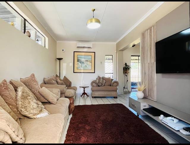 4 BEDROOM HOUSE FOR SALE IN ARCON PARK